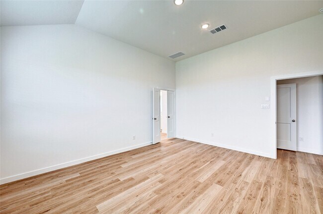 Building Photo - 8403 Oceanmist Cv Dr