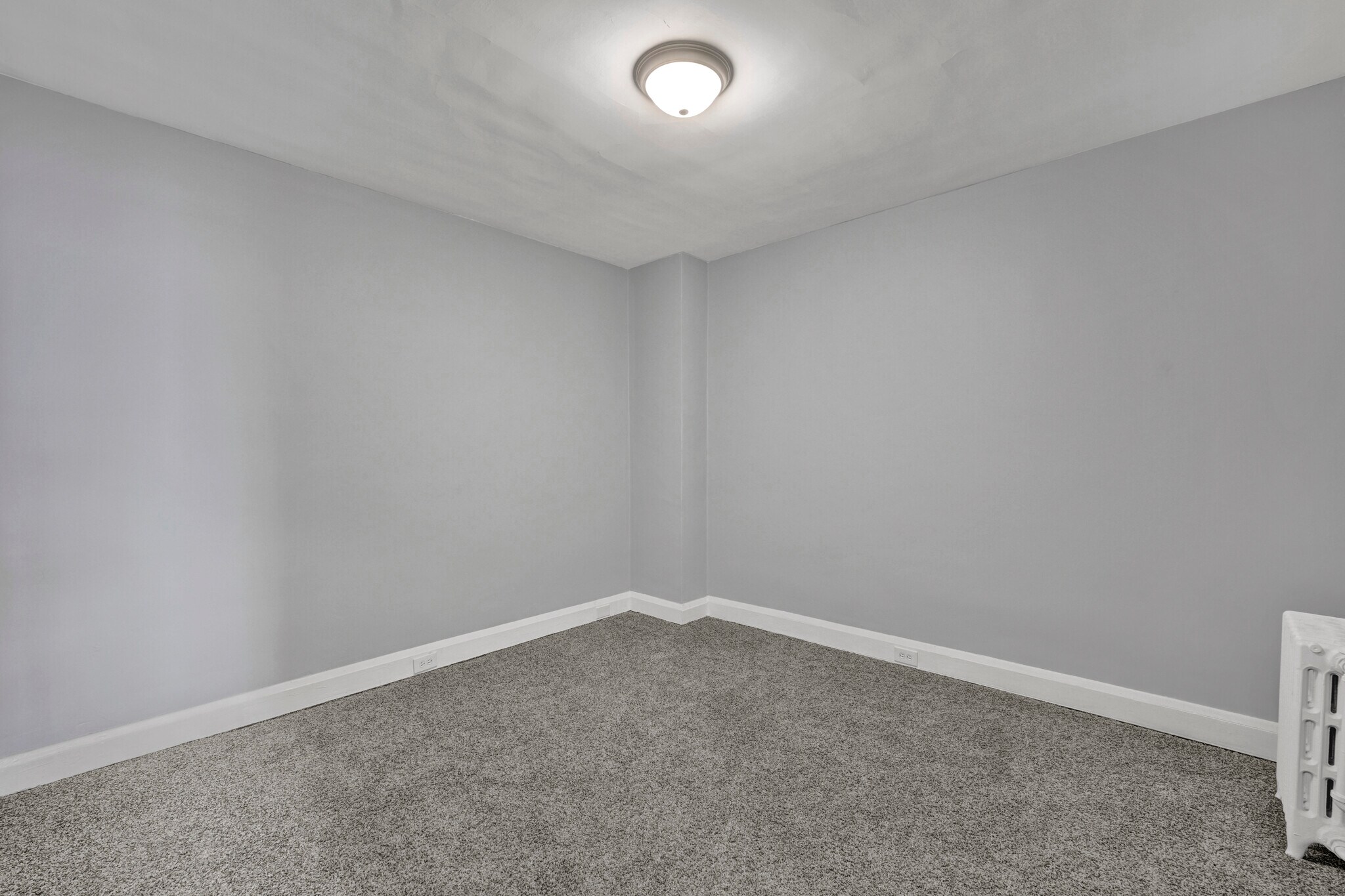 Building Photo - 404 Cornwall St