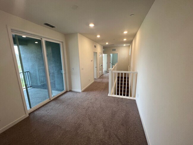 Building Photo - Single Family Natomas