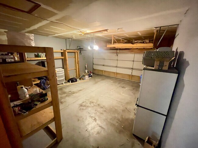 Building Photo - Charming 3-Bed Home Near CSU with Spacious...