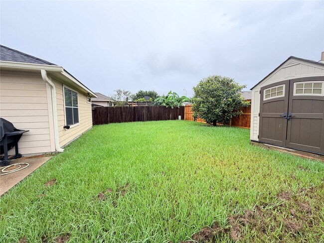 Building Photo - 1807 Emerson Ridge Dr
