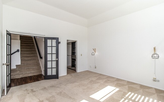 Building Photo - Updated Rancho Del Oro 3 bedroom 2 bath home