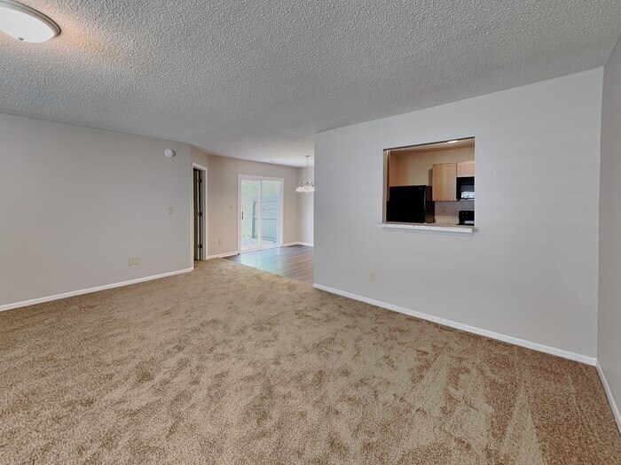 Building Photo - 4440 Riverbrook Ln