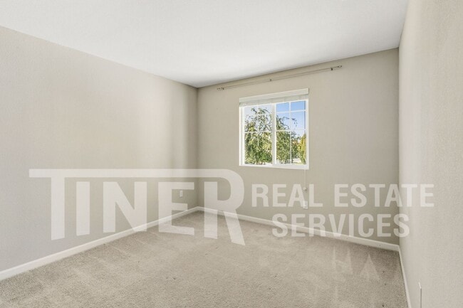 Building Photo - 3255 Pitkin Way