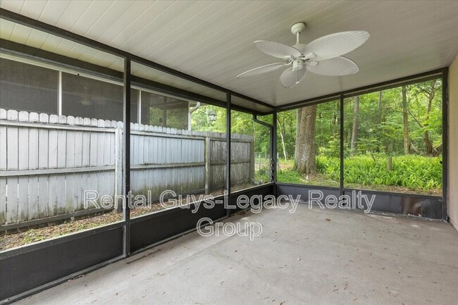 Building Photo - 3854 Windridge Ct