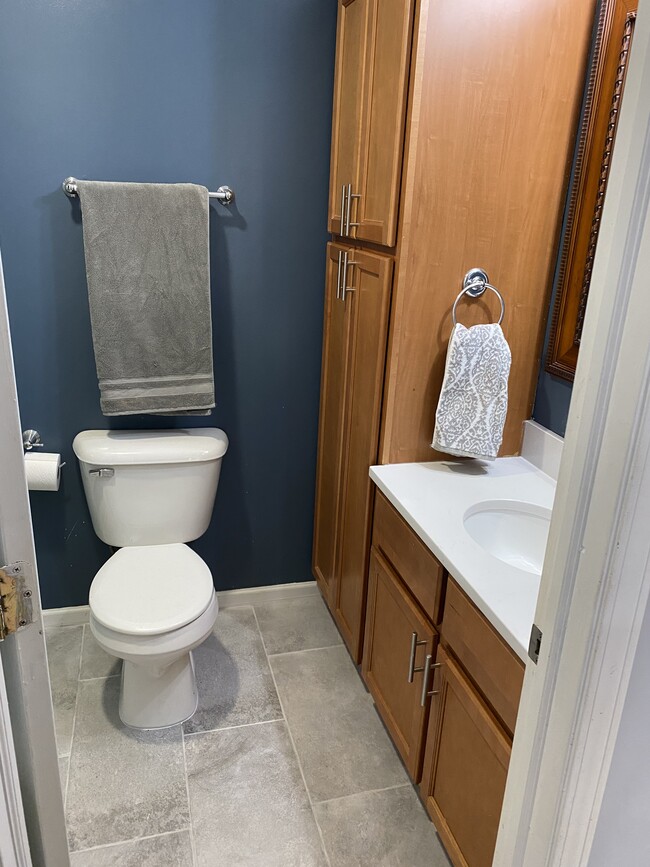 Building Photo - 455 W Grant Pl