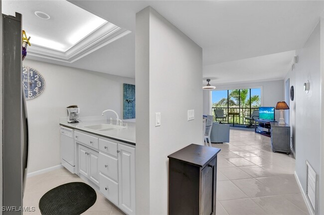 Building Photo - 5220 Bonita Beach Rd SW