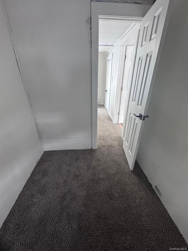 Building Photo - 20 Sycamore St