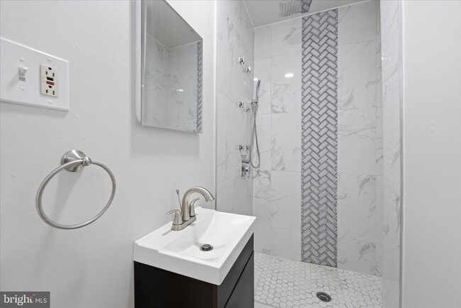 Building Photo - 2700-14 South St