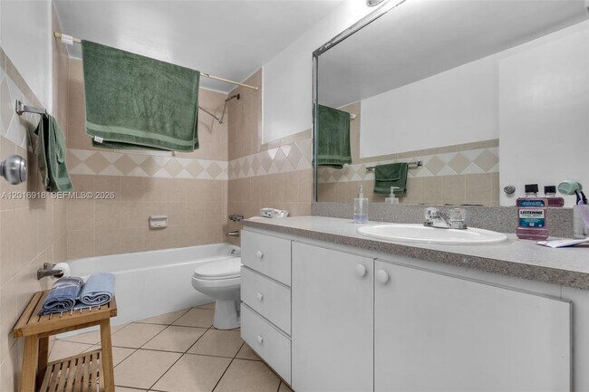 Building Photo - 7400 Miami Lakes Dr
