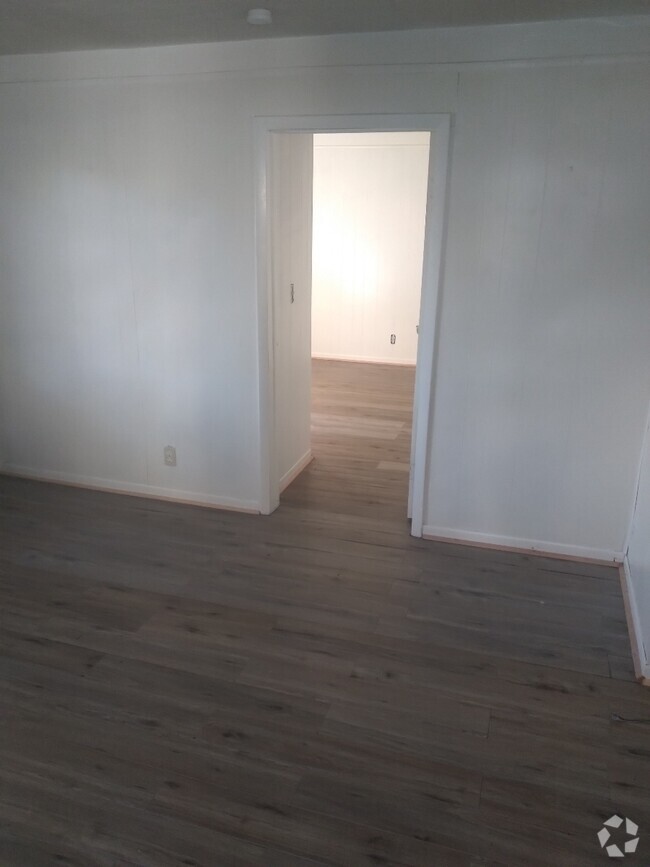 New vinyl plank flooring,  freshly painted - 32665 Menominee St