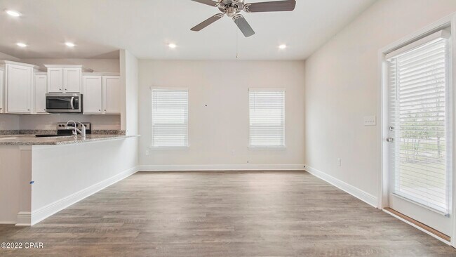 Building Photo - 1682 Caleigh Ct