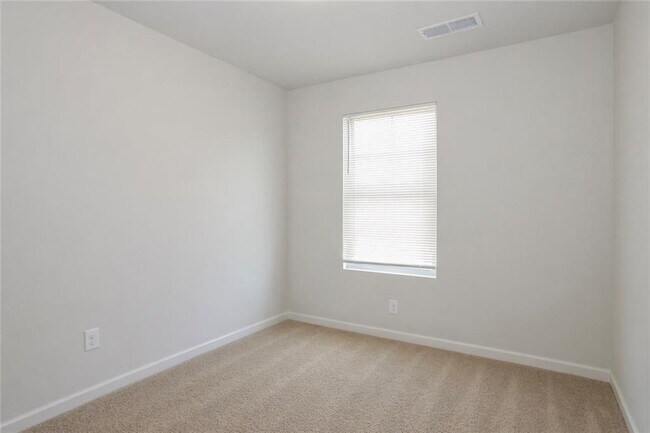 Building Photo - 1545 Iris Walk