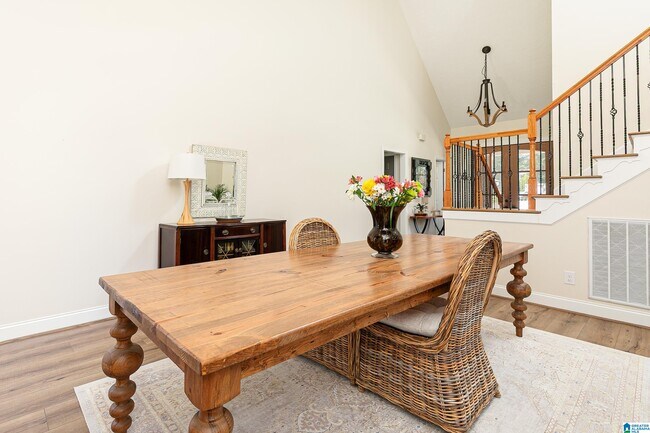 Building Photo - 43 Faulkner Dr