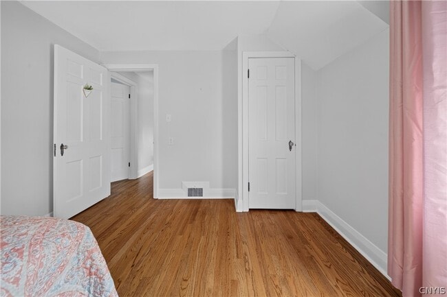 Building Photo - 103 Pelham Rd