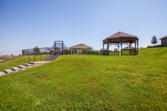 Building Photo - 3D Tour Available - Quick Access to Fort Riley + Community Pool + Washer & Dryer + Lawn Care incl...