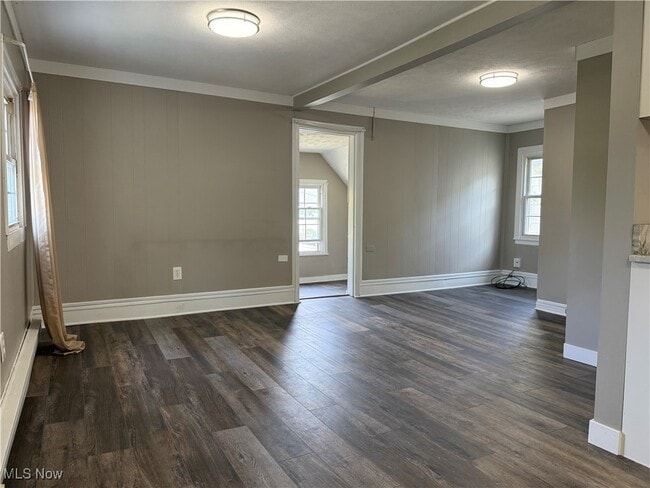 Building Photo - 416 2nd St