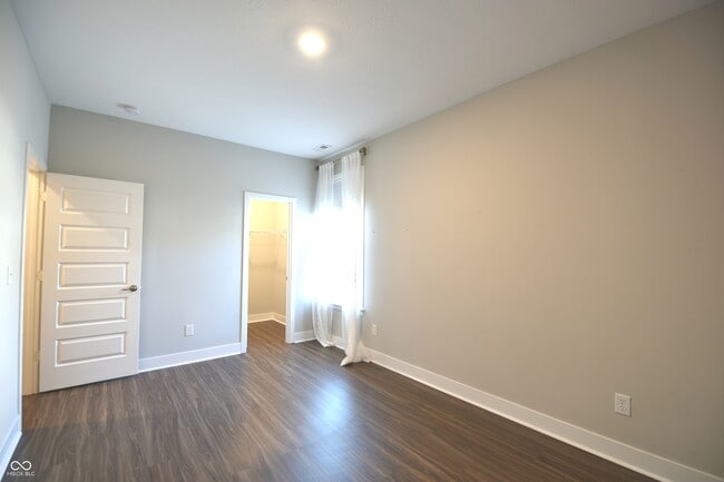 Building Photo - 1567 Jensen Dr