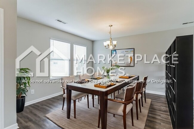Building Photo - 29946 Glenrose Way