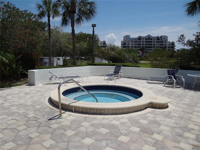 Building Photo - 2333 Feather Sound Dr