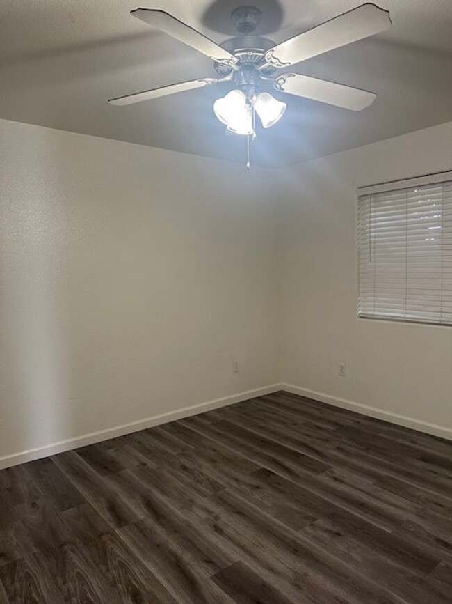Building Photo - 6118 Royal Coach Cir