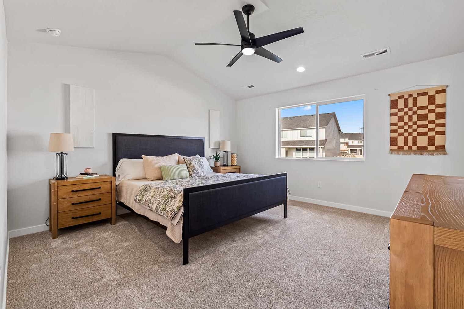 Building Photo - 1424 W Bass River Dr