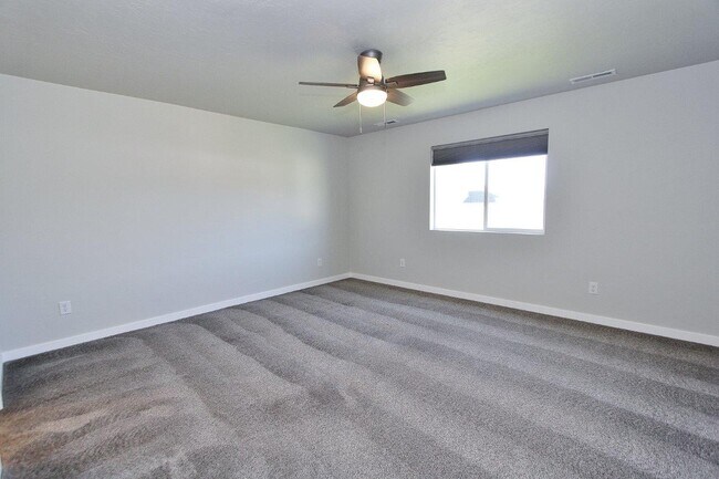 Building Photo - 2255 N Blue Marsh Wy