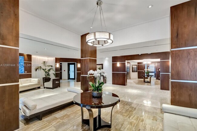 Building Photo - 2451 Brickell Ave