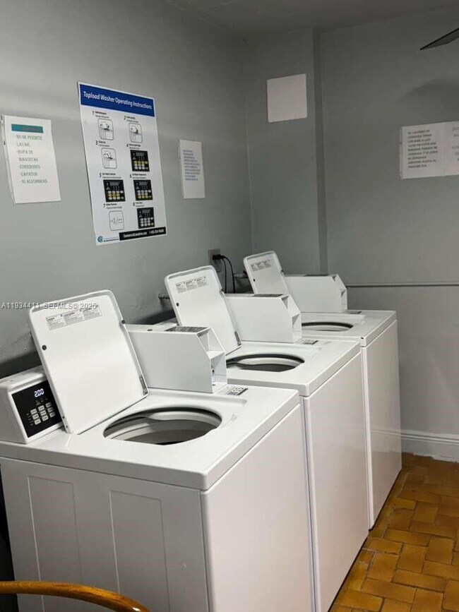 Building Photo - 505 NW 72nd Ave