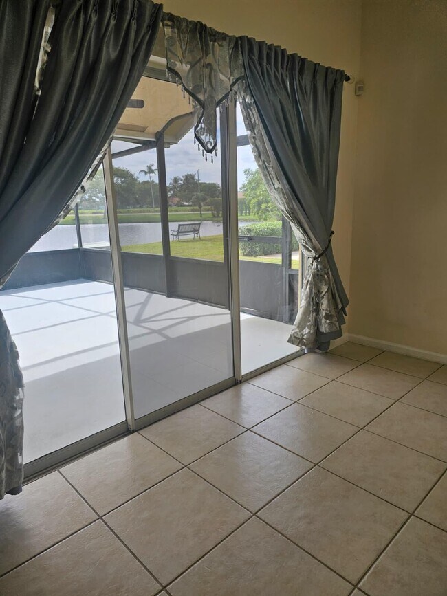 Building Photo - 5220 Rosen Blvd