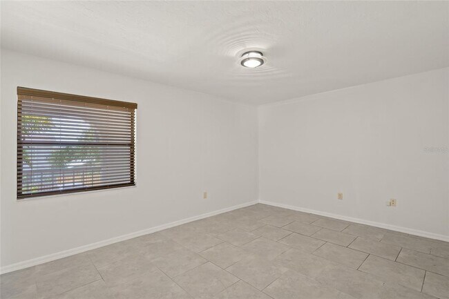 Building Photo - 2114 Bispham Rd