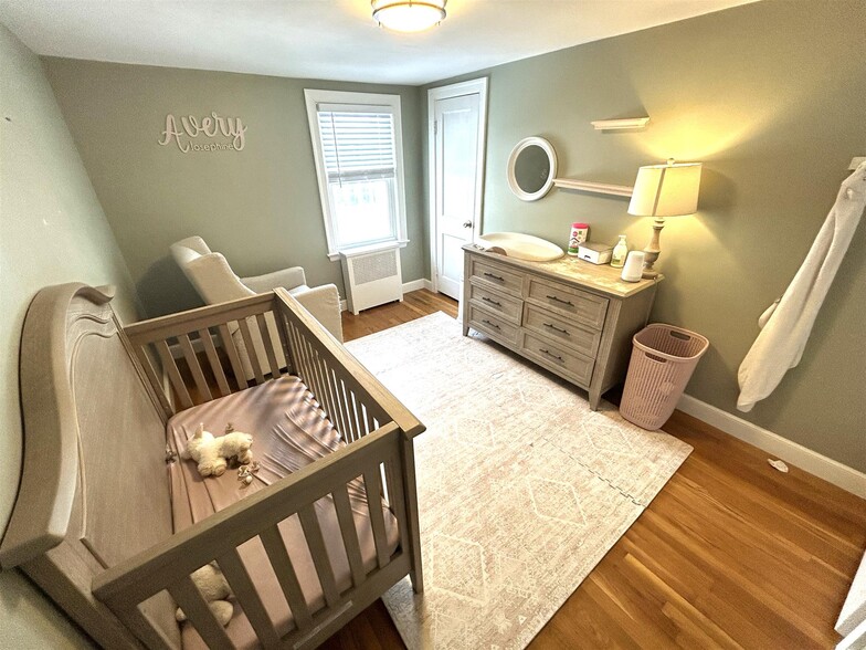 Building Photo - 7 Maynard St