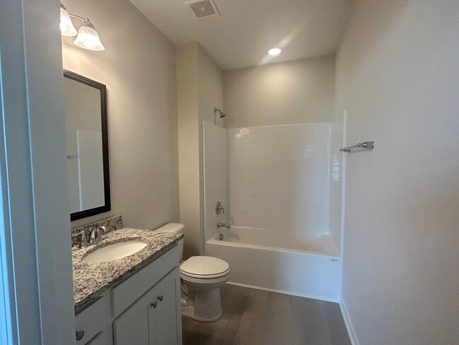 Building Photo - Brand New in Trolley Run