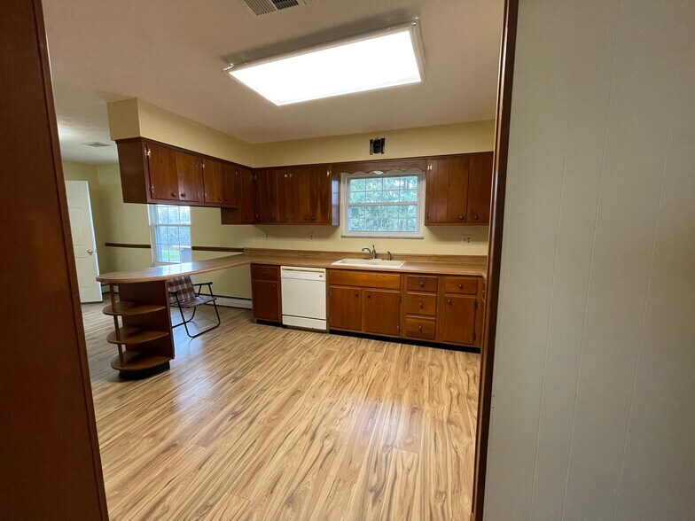 Building Photo - 1155 Dogwood Ridge Rd