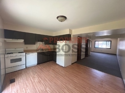 Building Photo - 5796 Creekview Ct W