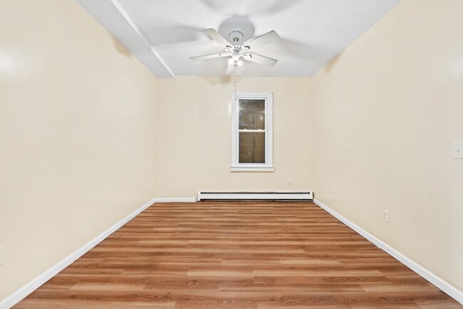 Building Photo - 44 Court House Pl