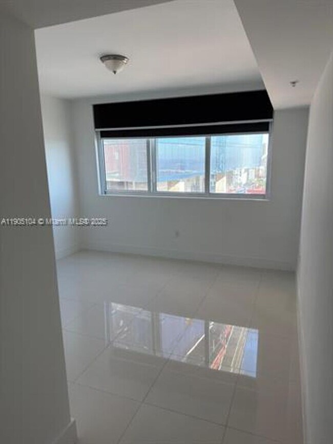 Building Photo - 244 Biscayne Blvd