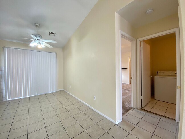 Building Photo - Charming single-story home