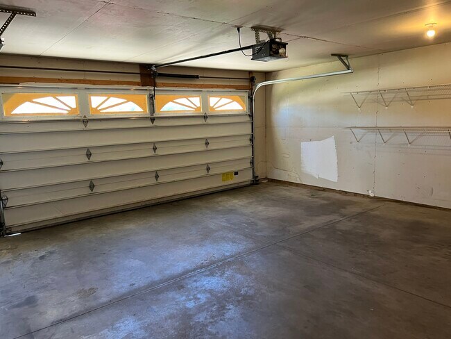 Building Photo - 1105 Heritage Ct