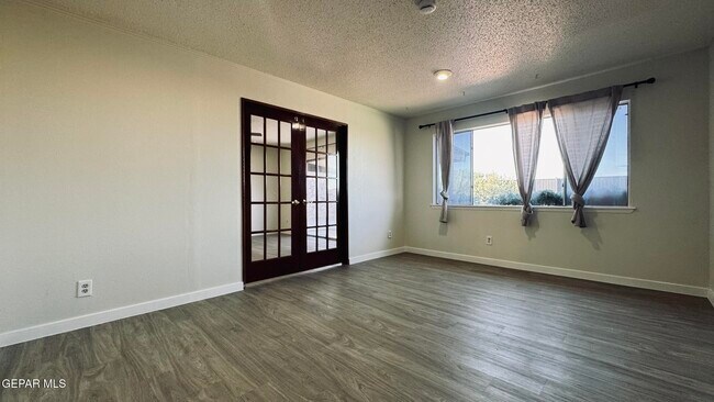 Building Photo - 147 Belvidere St