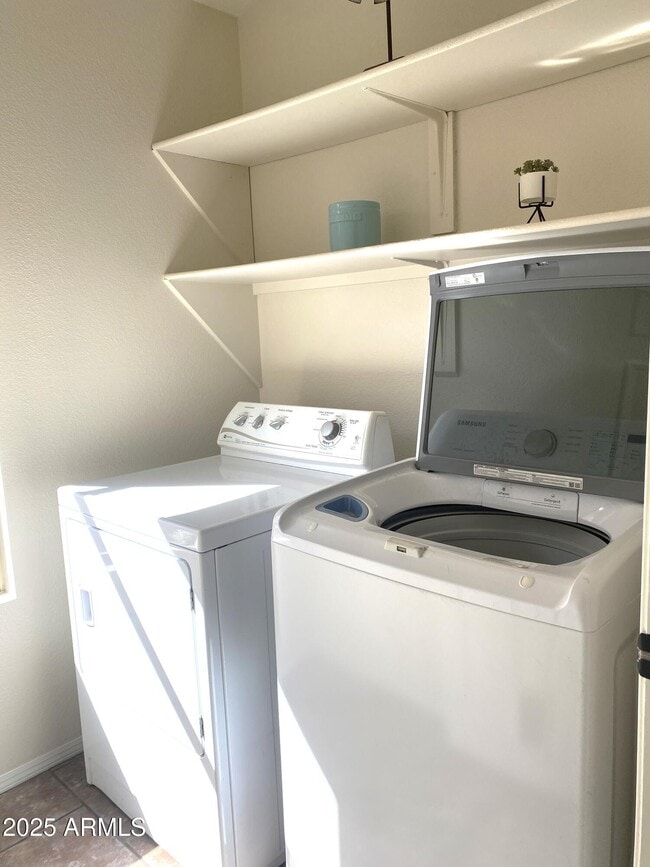 Building Photo - 15017 S 25th Way