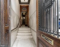 Building Photo - 1602 Locust St