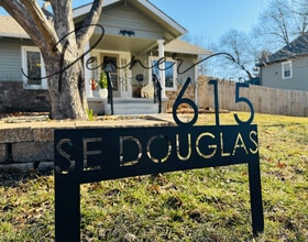 Building Photo - 615 SE Douglas St