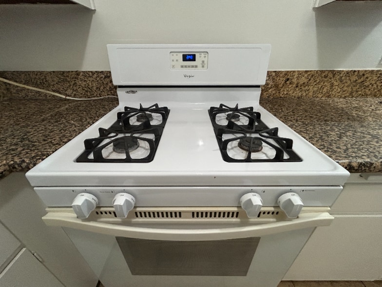 Building Photo - 2340 W Greenacre Ave