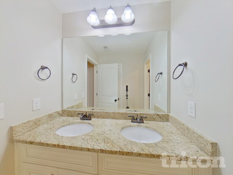 Building Photo - 314 Arbor Pl