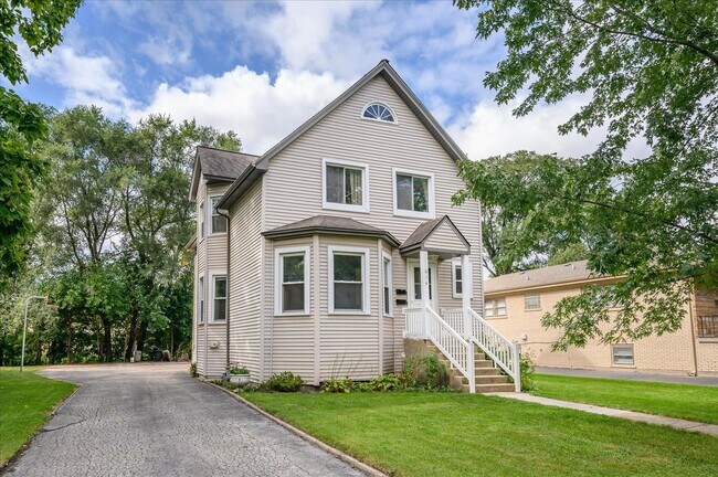 Primary Photo - 614 Euclid Ave