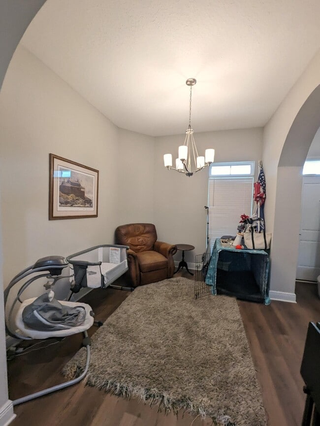 Building Photo - 1609 Ponderosa Dr