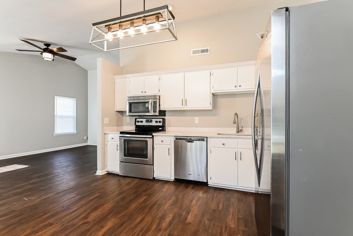 Building Photo - 101 Tweed Ct