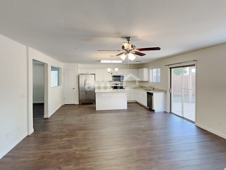 Building Photo - 1713 E Bradstock Way