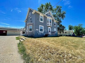 Building Photo - 3580 Marine St SW